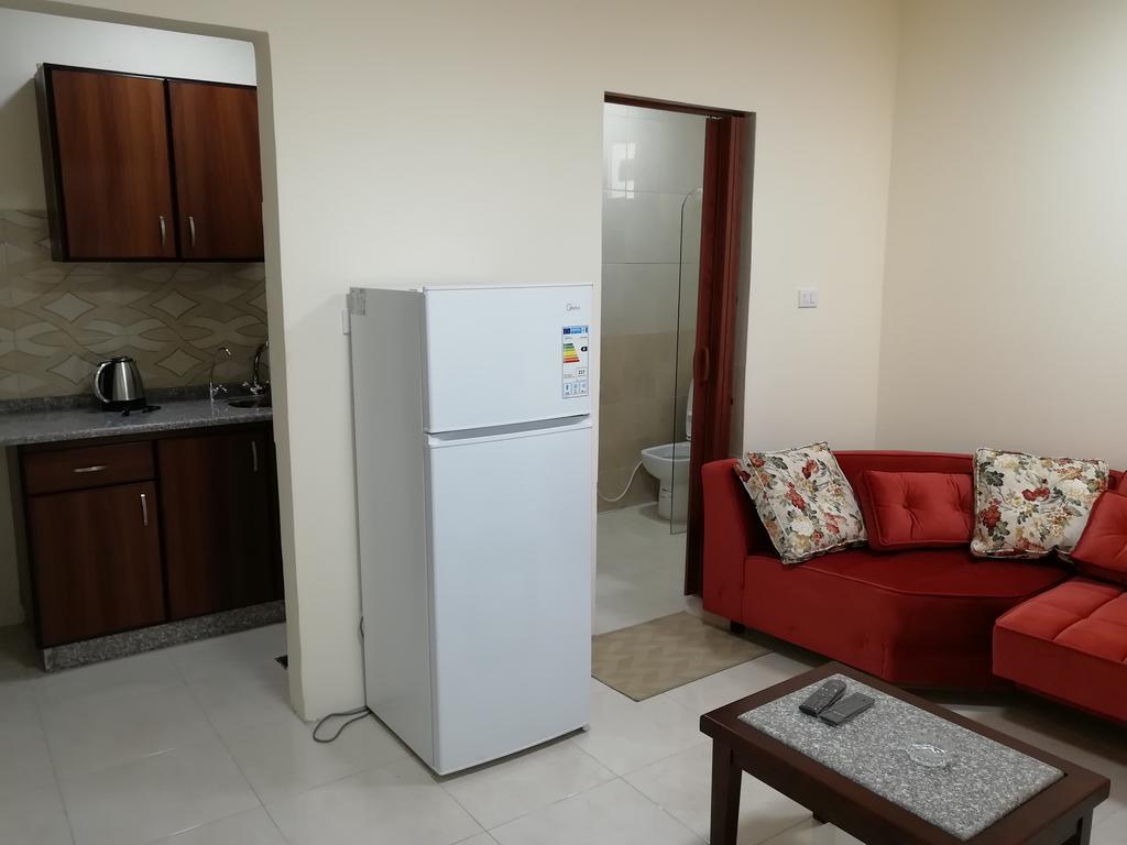 Badan Suites Safut エクステリア 写真